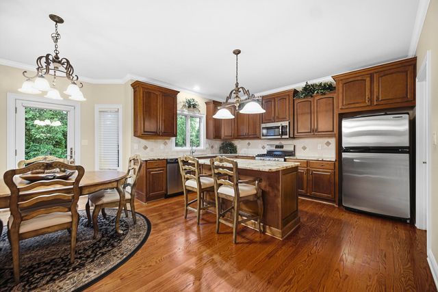 1129 Wellington Terrace, Schererville, IN 46375