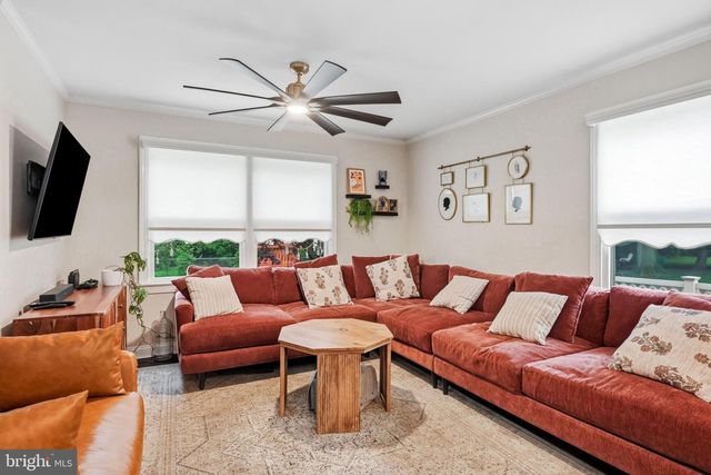 108 W CENTRAL AVE, Moorestown, NJ 08057