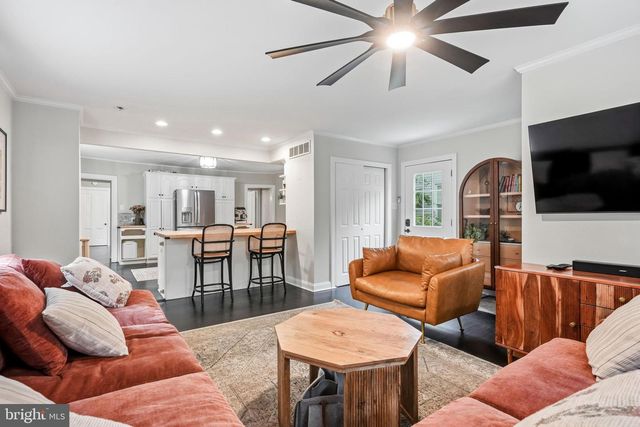 108 W CENTRAL AVE, Moorestown, NJ 08057