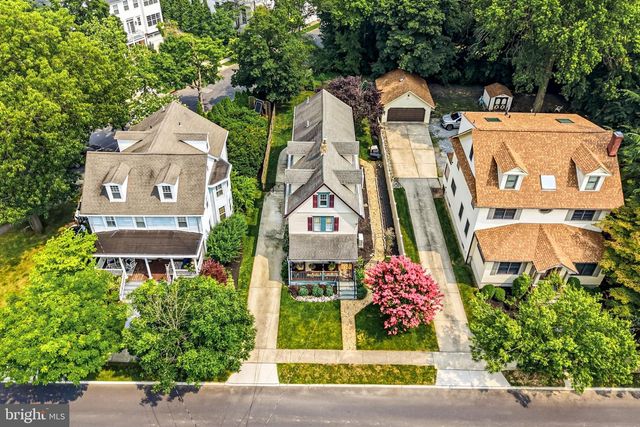 108 W CENTRAL AVE, Moorestown, NJ 08057