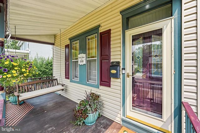 108 W CENTRAL AVE, Moorestown, NJ 08057