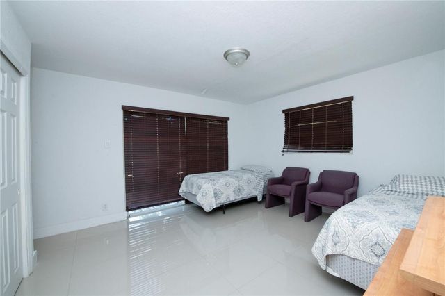 3322 Mckinley St, Hollywood, FL 33021