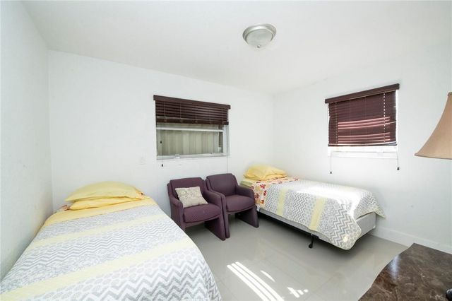 3322 Mckinley St, Hollywood, FL 33021