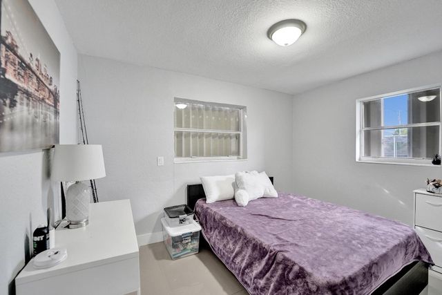 3322 Mckinley Street, Hollywood, FL 33021