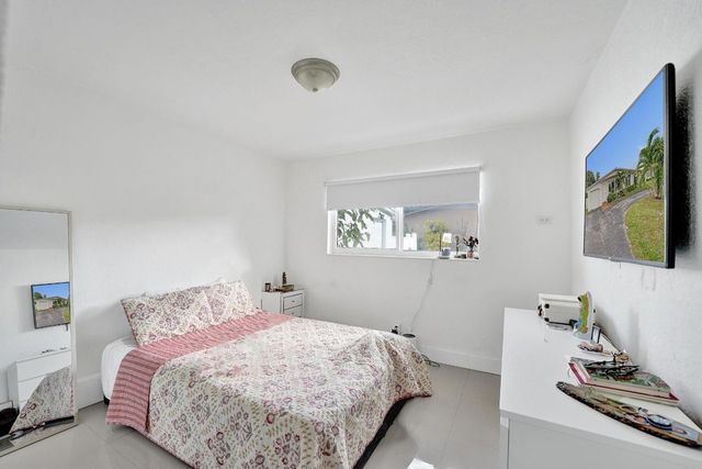 3322 Mckinley Street, Hollywood, FL 33021