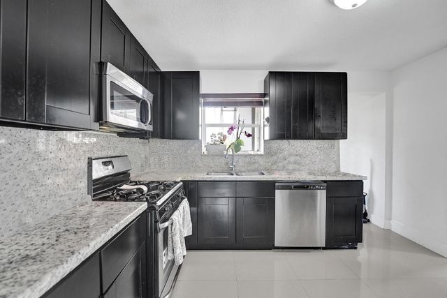 3322 Mckinley Street, Hollywood, FL 33021