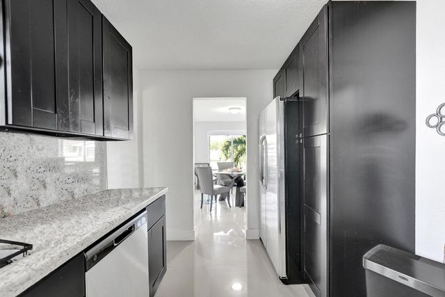 3322 Mckinley Street, Hollywood, FL 33021