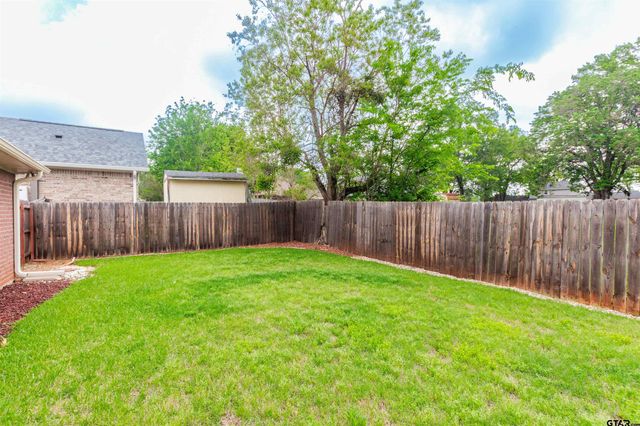 804 Keble Ln, Whitehouse, TX 75791