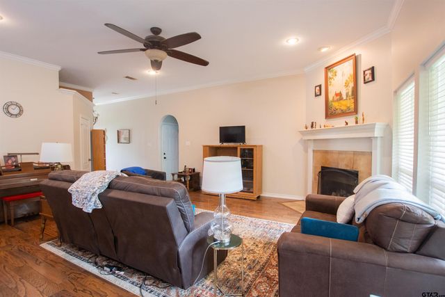 804 Keble Ln, Whitehouse, TX 75791