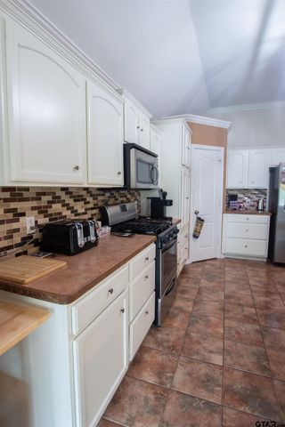 804 Keble Ln, Whitehouse, TX 75791