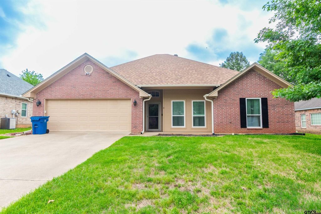 804 Keble Ln, Whitehouse, TX 75791
