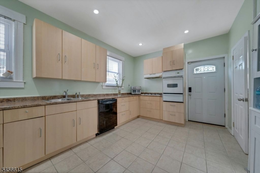 98 N 22Nd St, East Orange City, NJ 07017 — photo 4