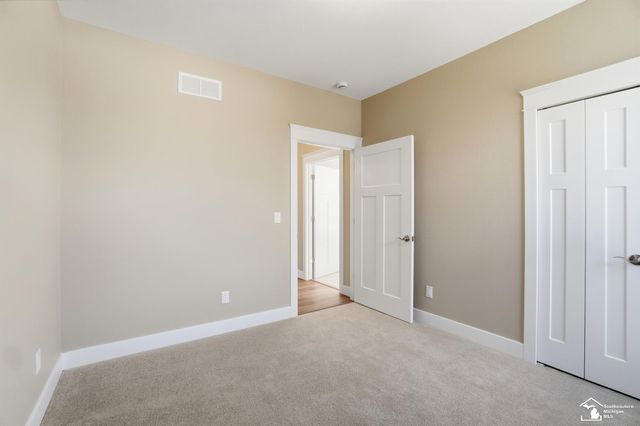 4118 Casey Drive, Lambertville, MI 48144