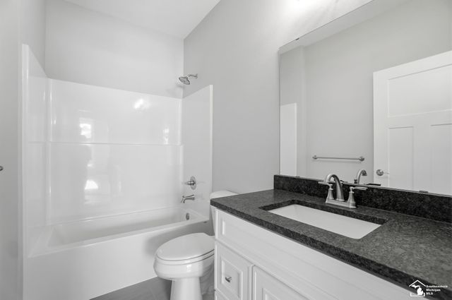 4118 Casey Drive, Lambertville, MI 48144