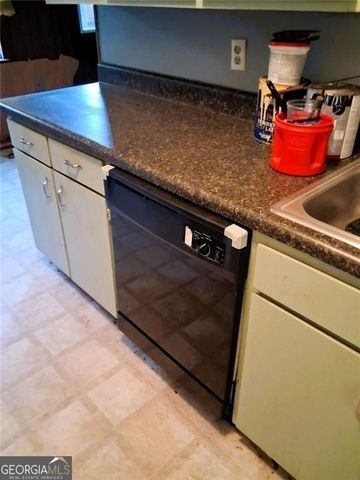 6354 Shannon Parkway 2D, Union City, GA 30291
