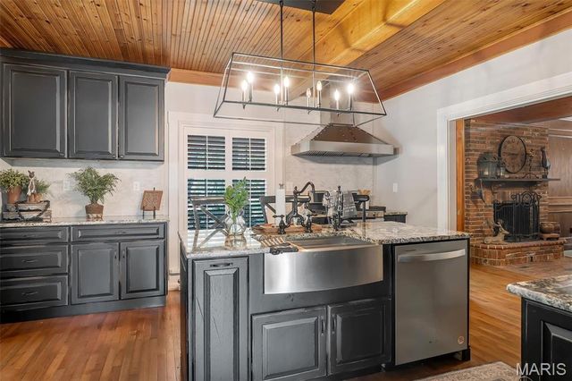 2466 State Road FF, Eureka, MO 63025