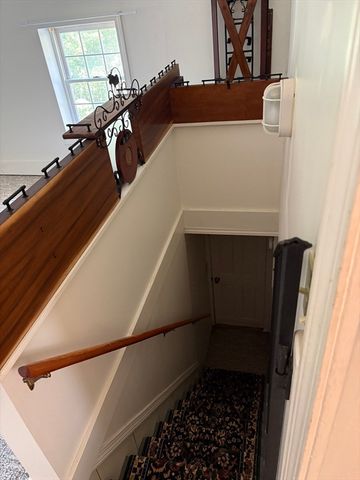 16 Highland St upper, Townsend, MA 01469