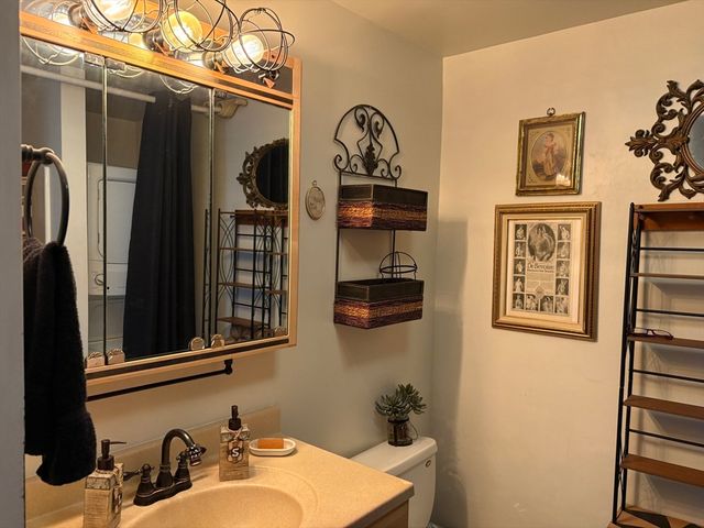 16 Highland St upper, Townsend, MA 01469