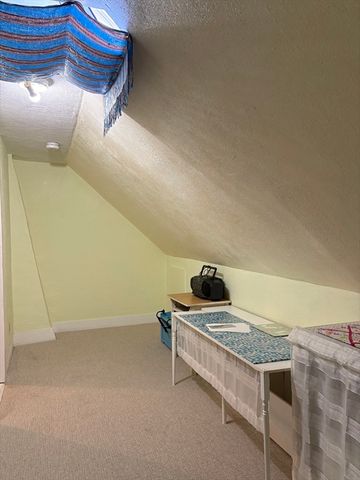 16 Highland St upper, Townsend, MA 01469