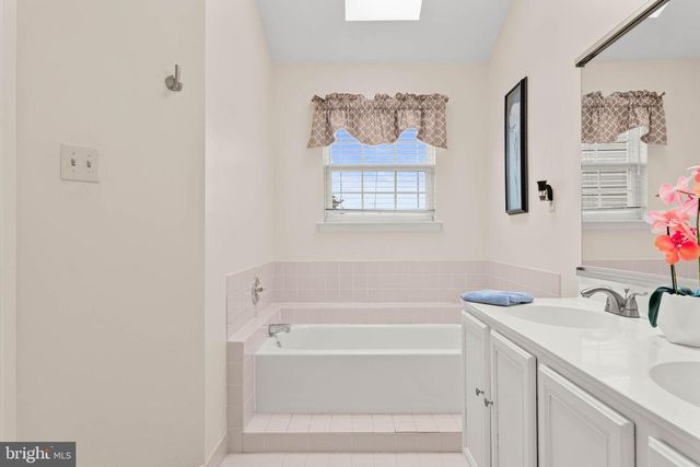 807 SHERRICK CT, Chalfont, PA 18914