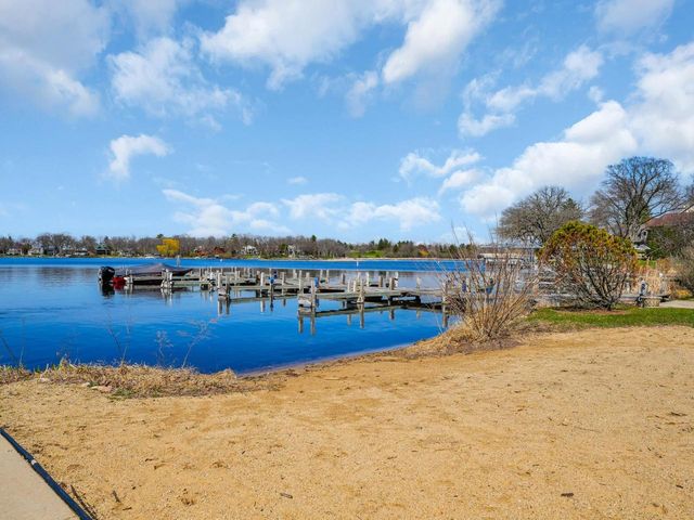 W5303 Briarwood ROAD, Elkhorn, WI 53121