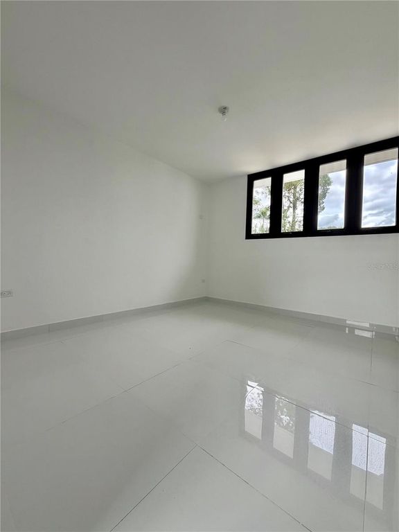 Image 12 of property listing at #8 CALLE INDUSTRIAL, Caguas, PR 00725