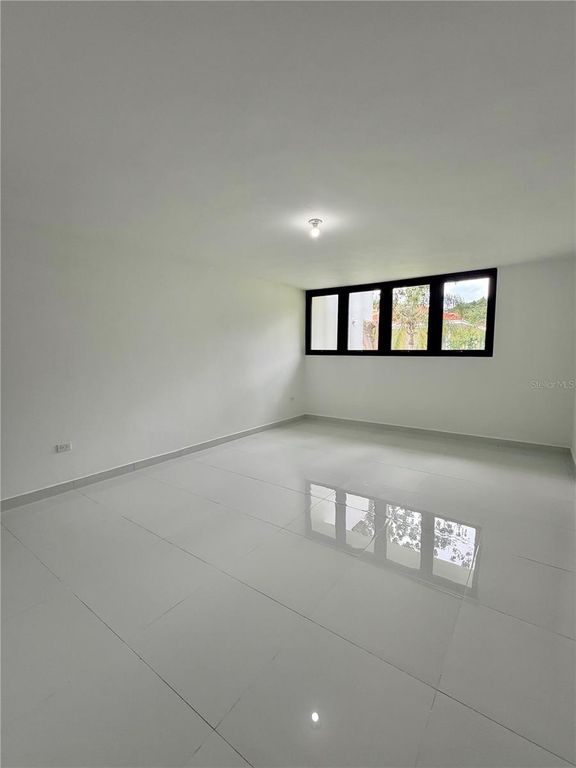 Image 19 of property listing at #8 CALLE INDUSTRIAL, Caguas, PR 00725