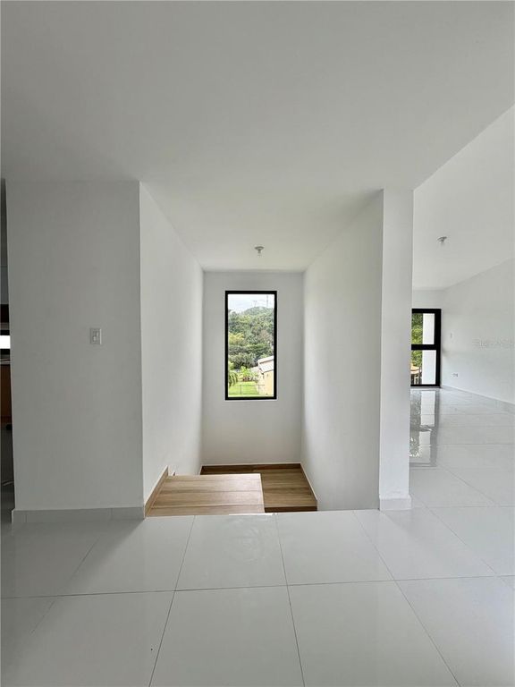 Image 3 of property listing at #8 CALLE INDUSTRIAL, Caguas, PR 00725