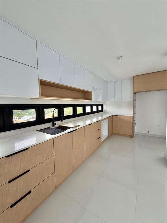 Image 6 of property listing at #8 CALLE INDUSTRIAL, Caguas, PR 00725