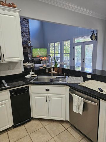 75 Evergreen Parkway, Defuniak Springs, FL 32435