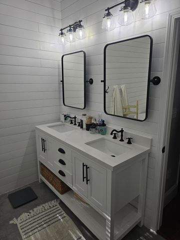 75 Evergreen Parkway, Defuniak Springs, FL 32435