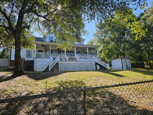 75 Evergreen Parkway, Defuniak Springs, FL 32435