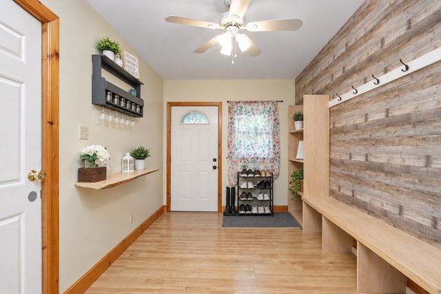 234 Carver St, Springfield, MA 01108