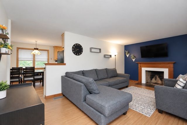 234 Carver St, Springfield, MA 01108