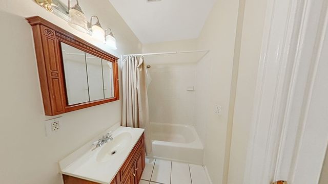 1536-1540 Tremont 1540 - 2R, Boston, MA 02120
