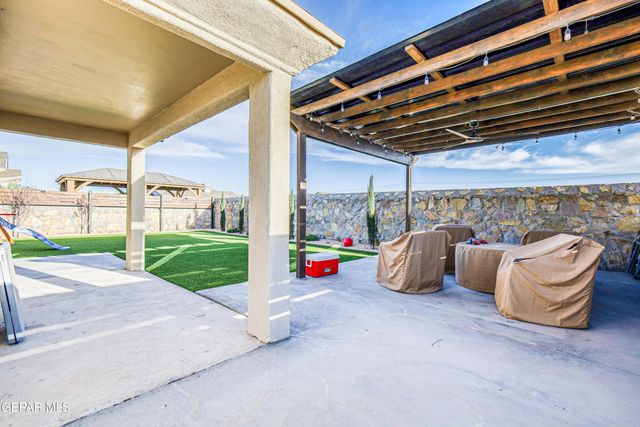 13652 Lago Vista Avenue, Horizon City, TX 79928