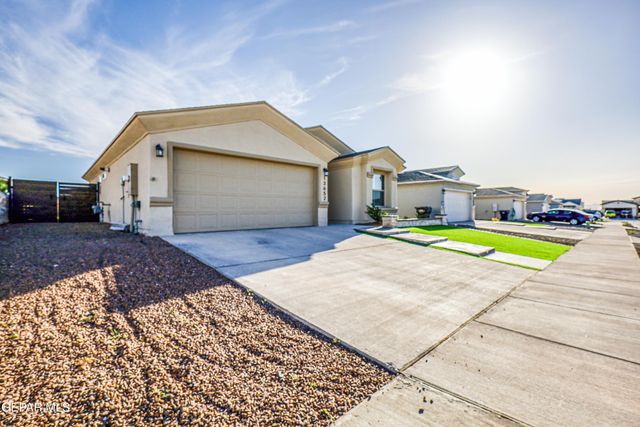 13652 Lago Vista Avenue, Horizon City, TX 79928