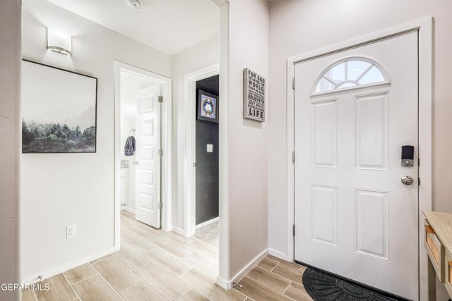 13652 Lago Vista Avenue, Horizon City, TX 79928