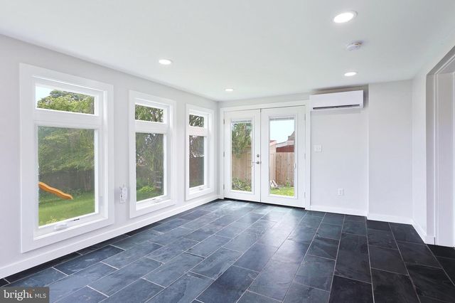 714 SAINT MARYS AVE, Cumberland, MD 21502