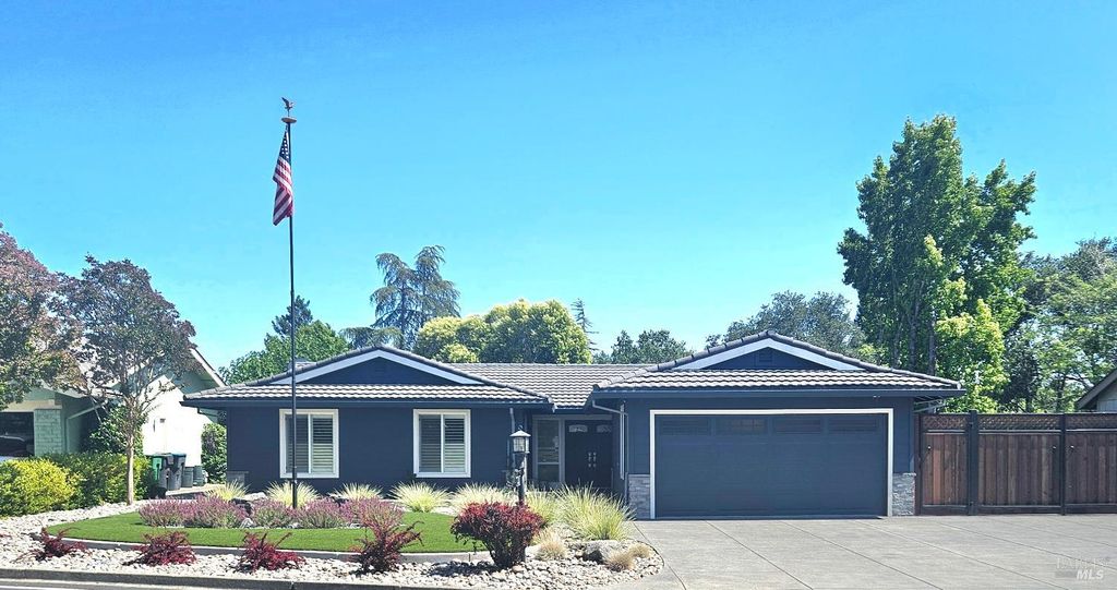 354 Wikiup Dr, Santa Rosa, CA 95403