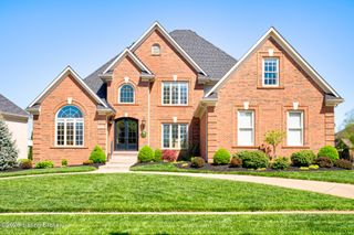 2207 Highland Springs Pl, Louisville, KY 40245