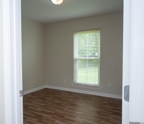 403 Railroad Ave, New Roads, LA 70760