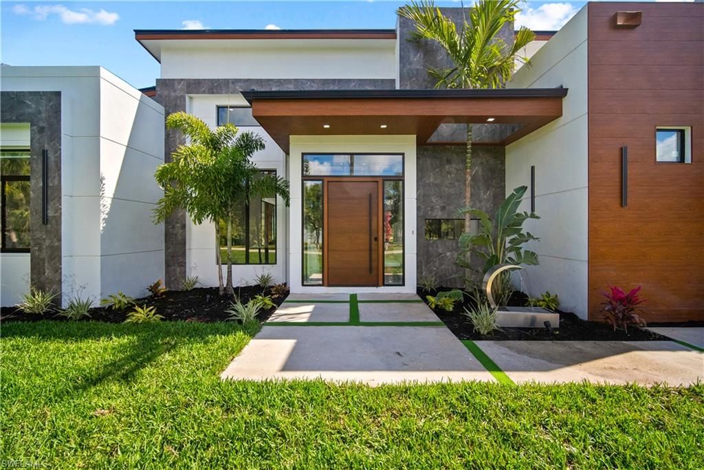 390 3rd ST NW, NAPLES, FL 34120 — photo 3