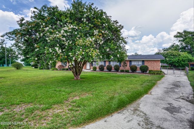 717 ESTATES COVE Road, Jacksonville, FL 32221