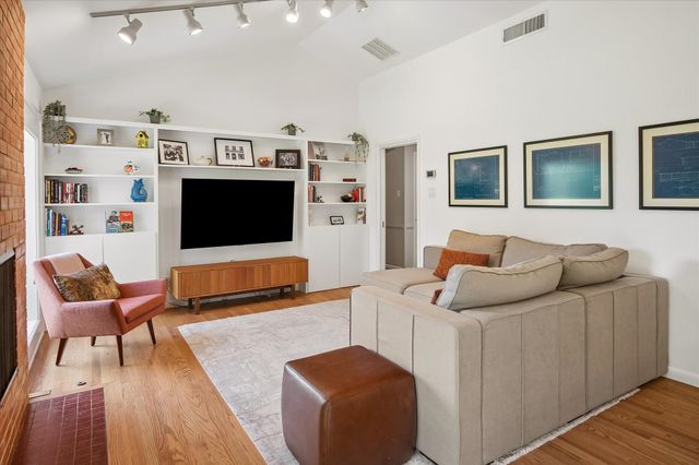10816 Pinocchio Drive, Dallas, TX 75229