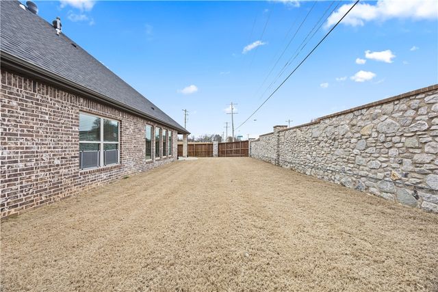 502 SW Ramsey Lane, Bentonville, AR 72712