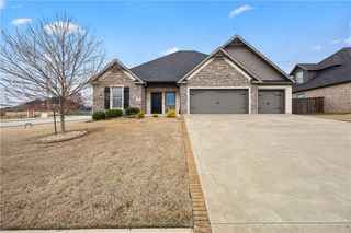 502 SW Ramsey Lane, Bentonville, AR 72712