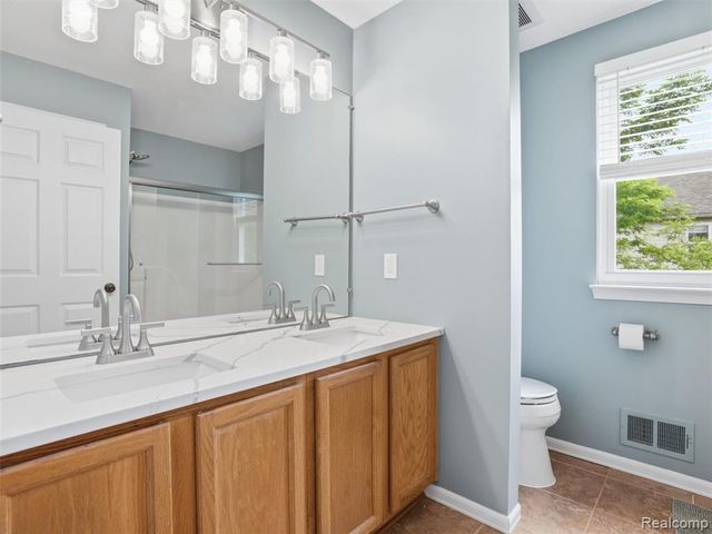 6449 Cranberry Drive, Holly, MI 48442