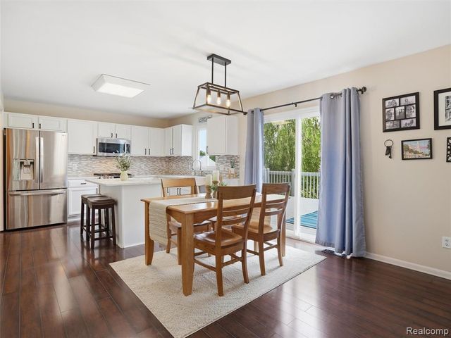 6449 Cranberry Drive, Holly, MI 48442