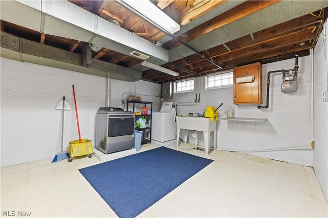 4718 Southwood Drive, Brooklyn, OH 44144